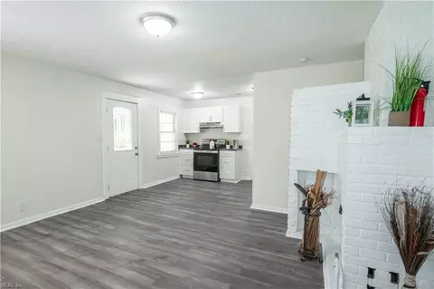 Living - 8019 Van Patten Rd, Norfolk, VA 23505 photo 2 of 5