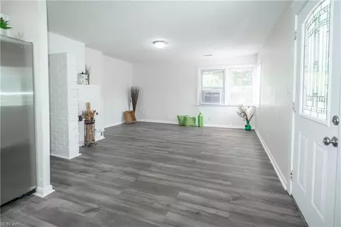 Living - 8019 Van Patten Rd, Norfolk, VA 23505 photo 1 of 5