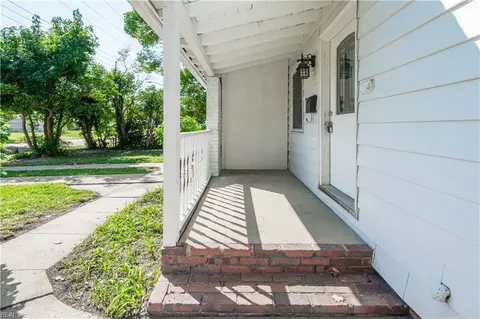 Exterior - 8019 Van Patten Rd, Norfolk, VA 23505 photo 2 of 6