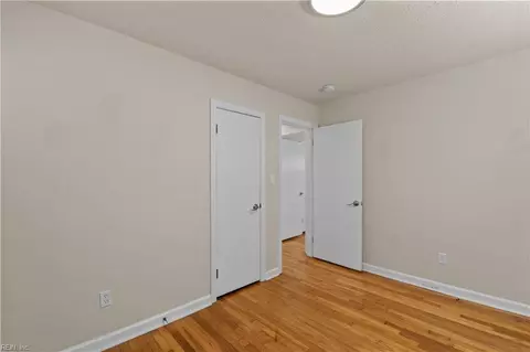 Bedroom - 23 Brookfield Dr, Hampton, VA 23666 photo 6 of 7