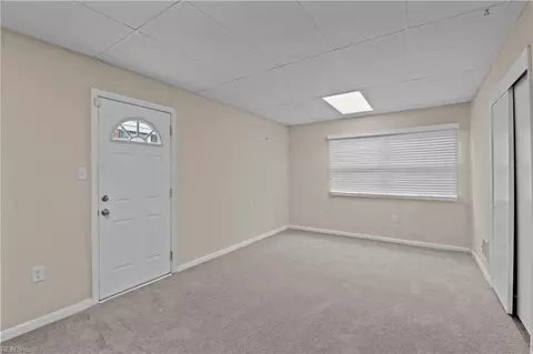 Bedroom - 23 Brookfield Dr, Hampton, VA 23666 photo 7 of 7
