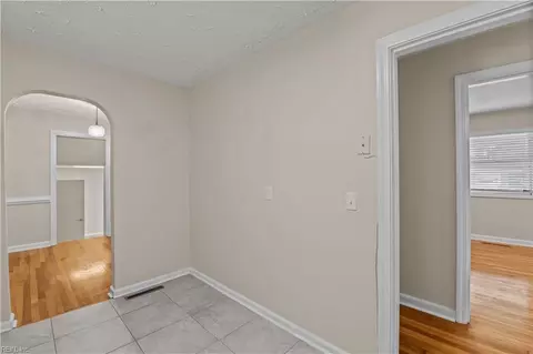Entry Way - 23 Brookfield Dr, Hampton, VA 23666 photo 3 of 3