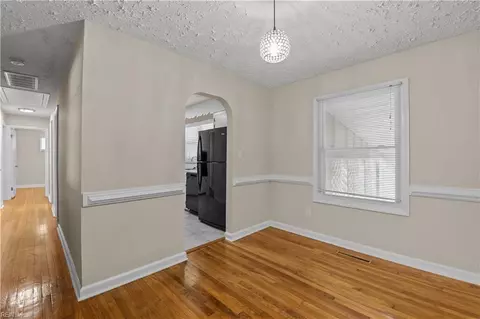 Entry Way - 23 Brookfield Dr, Hampton, VA 23666 photo 1 of 3