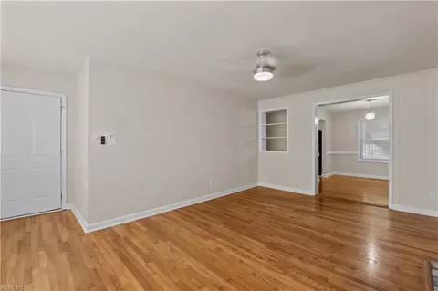 Living - 23 Brookfield Dr, Hampton, VA 23666 photo 3 of 4