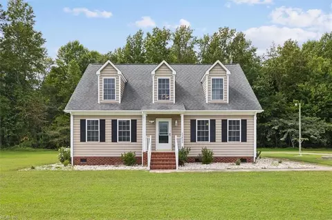 22450 Barrett Town Rd, Zuni, VA 23898