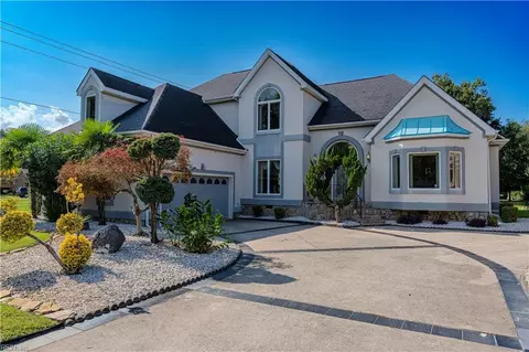 4192 Cheswick Ln, Virginia Beach, VA 23455