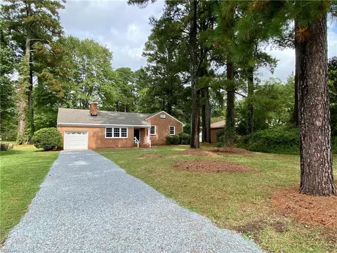 216 Sycamore Rd, Franklin, VA 23851