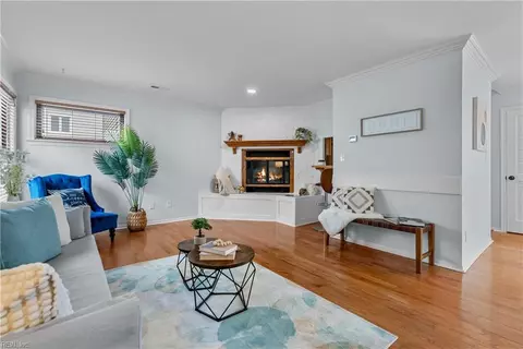 910 E Ocean View Ave #3, Norfolk, VA 23503 photo 2