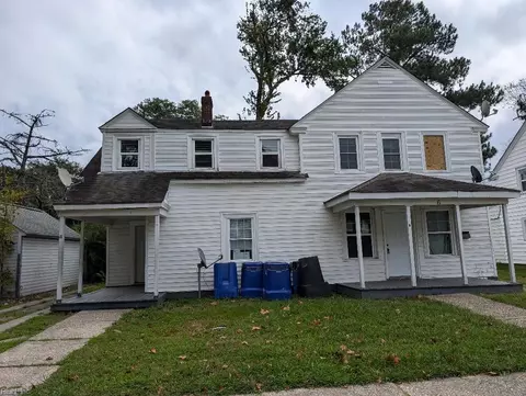 6 Decatur St, Portsmouth, VA 23702