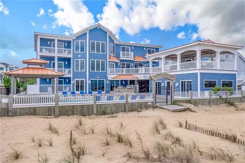 2816 Sandfiddler Rd, Virginia Beach, VA 23456
