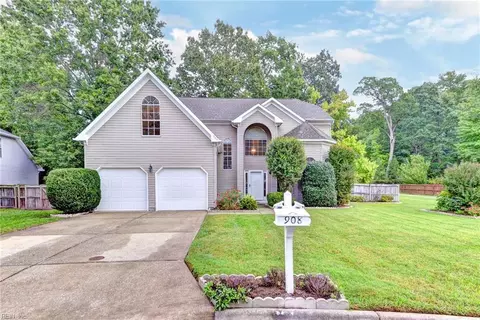 908 Holbrook Dr, Newport News, VA 23602