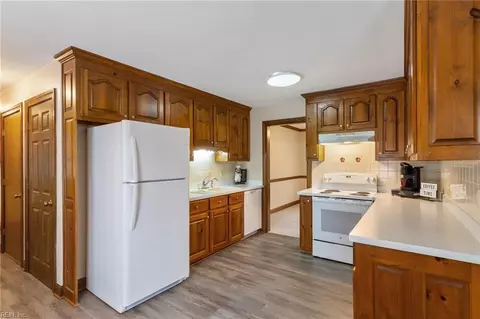 Kitchen - 3020 Taylor Rd, Chesapeake, VA 23321 photo 1 of 2