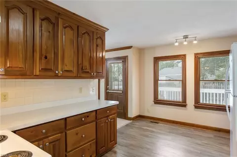 Entry Way - 3020 Taylor Rd, Chesapeake, VA 23321 photo 1 of 2