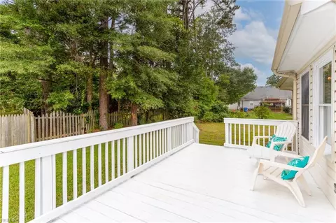 Exterior - 3020 Taylor Rd, Chesapeake, VA 23321 photo 4 of 7