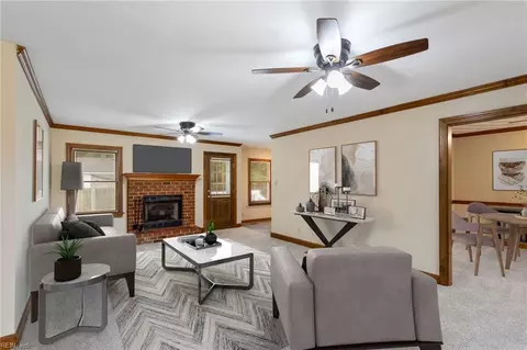 Living - 3020 Taylor Rd, Chesapeake, VA 23321 photo 1 of 3