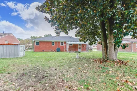 425 Gordon Ct, Hampton, VA 23666 photo 38