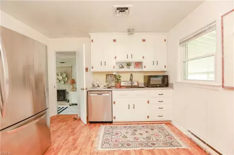 425 Gordon Ct, Hampton, VA 23666 photo 31