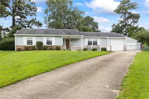 609 Bent Branch Ln, Virginia Beach, VA 23452