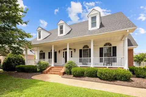 516 Croatan Hills Dr, Virginia Beach, VA 23451