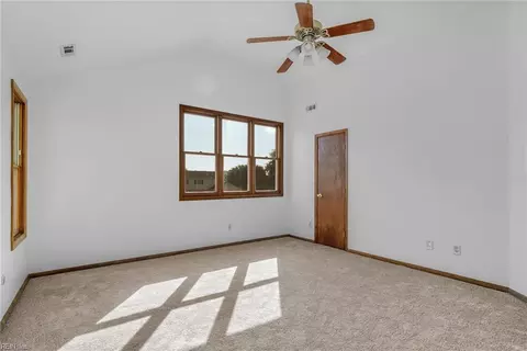 Bedroom - 7 Sandpiper Ct, Hampton, VA 23669 photo 3 of 13