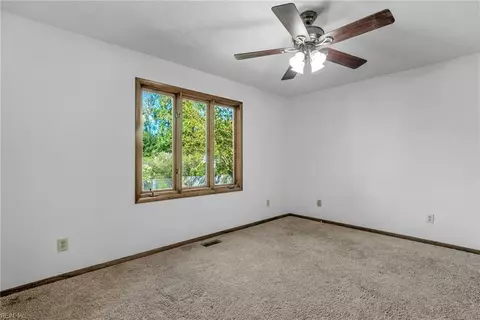 Bedroom - 7 Sandpiper Ct, Hampton, VA 23669 photo 4 of 13