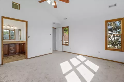 Bedroom - 7 Sandpiper Ct, Hampton, VA 23669 photo 1 of 13