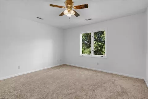 Bedroom - 7 Sandpiper Ct, Hampton, VA 23669 photo 6 of 13