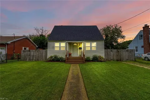 206 Woodview Ave, Norfolk, VA 23505