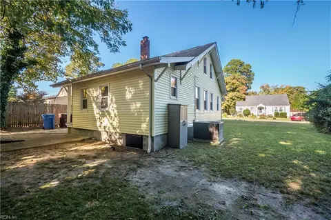 Exterior - 2907 Eustis Ave, Chesapeake, VA 23325 photo 10 of 10
