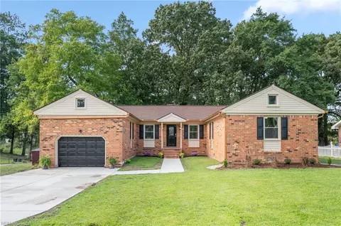 2132 Christopher Dr, Chesapeake, VA 23321