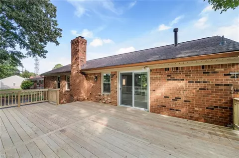 2132 Christopher Dr, Chesapeake, VA 23321 photo 27