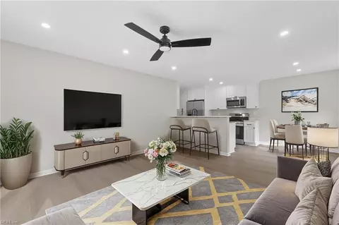 Living - 313 E Lorengo Ave, Norfolk, VA 23503 photo 1 of 6