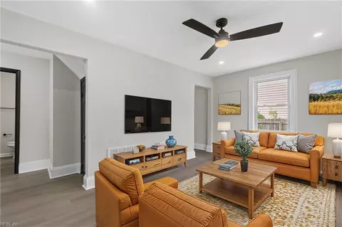 Living - 313 E Lorengo Ave, Norfolk, VA 23503 photo 3 of 6
