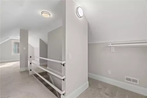 Entry Way - 313 E Lorengo Ave, Norfolk, VA 23503 photo 5 of 5