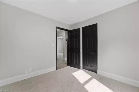 Bedroom - 313 E Lorengo Ave, Norfolk, VA 23503 photo 3 of 8