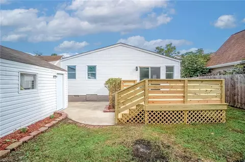 Exterior - 313 E Lorengo Ave, Norfolk, VA 23503 photo 7 of 7
