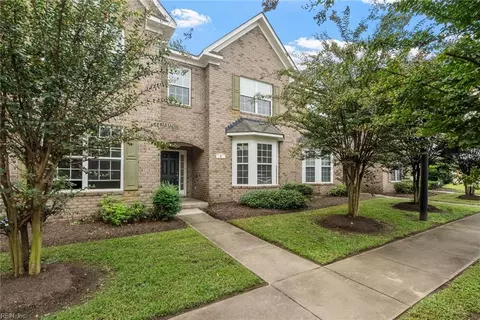 6 Musket Ln, Hampton, VA 23666