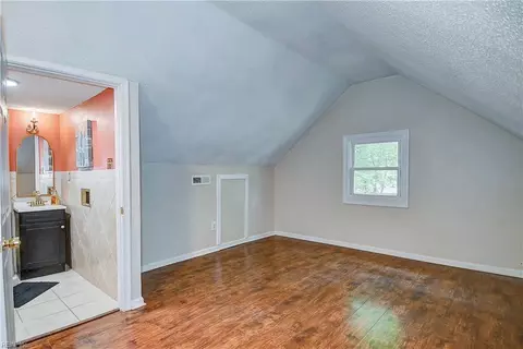 Bedroom - 706 Lee St, Hampton, VA 23669 photo 1 of 5