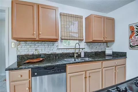 Kitchen - 706 Lee St, Hampton, VA 23669 photo 5 of 5