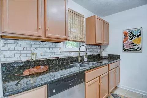 Kitchen - 706 Lee St, Hampton, VA 23669 photo 2 of 5