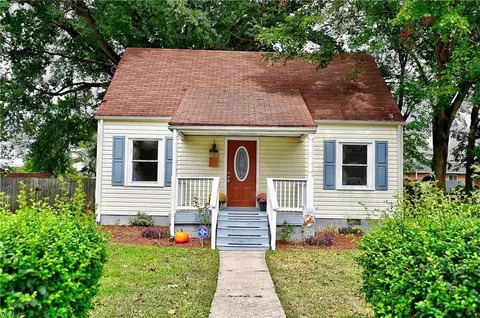 706 Lee St, Hampton, VA 23669