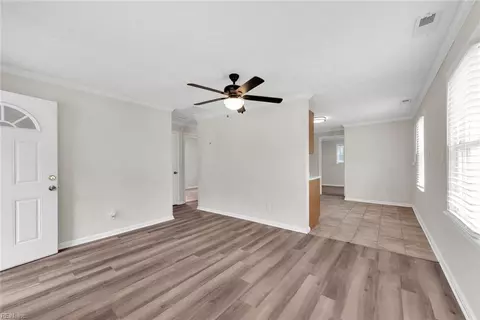 Living - 613 Rutherford St, Hampton, VA 23661 photo 1 of 2