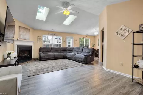 Living - 2003 Regency Dr, Suffolk, VA 23434 photo 1 of 2