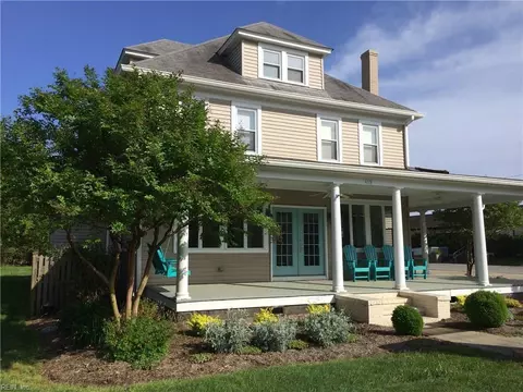 419 Rappahannock Dr, White Stone, VA 22578