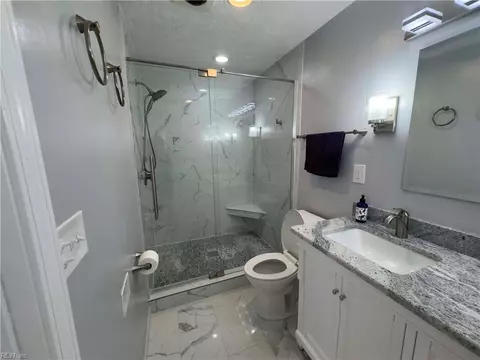 Bath - 8216 Mona Ave, Norfolk, VA 23518 photo 3 of 6