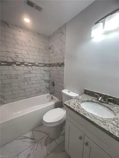 Bath - 4000 Heutte Dr, Norfolk, VA 23518 photo 4 of 6