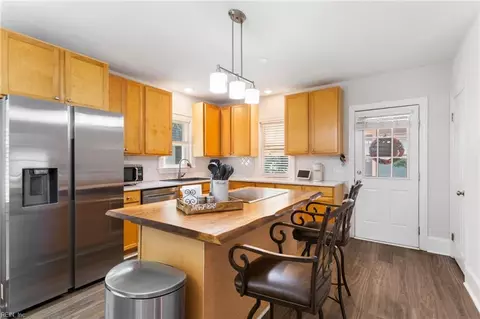 223 N Pinecrest Rd, Wakefield, VA 23888 photo 12