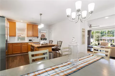 223 N Pinecrest Rd, Wakefield, VA 23888 photo 8