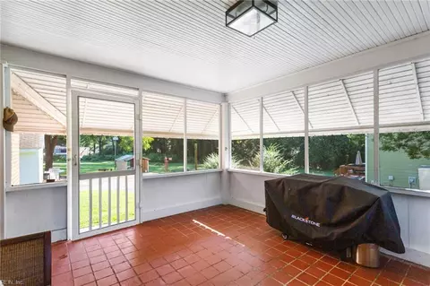 223 N Pinecrest Rd, Wakefield, VA 23888 photo 26