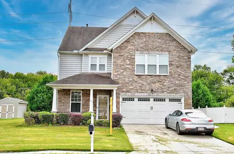 41 Hampshire Glen Pw Pkwy, Hampton, VA 23669
